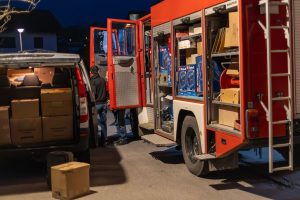 Langsam werden die beiden Fahrzeuge voll